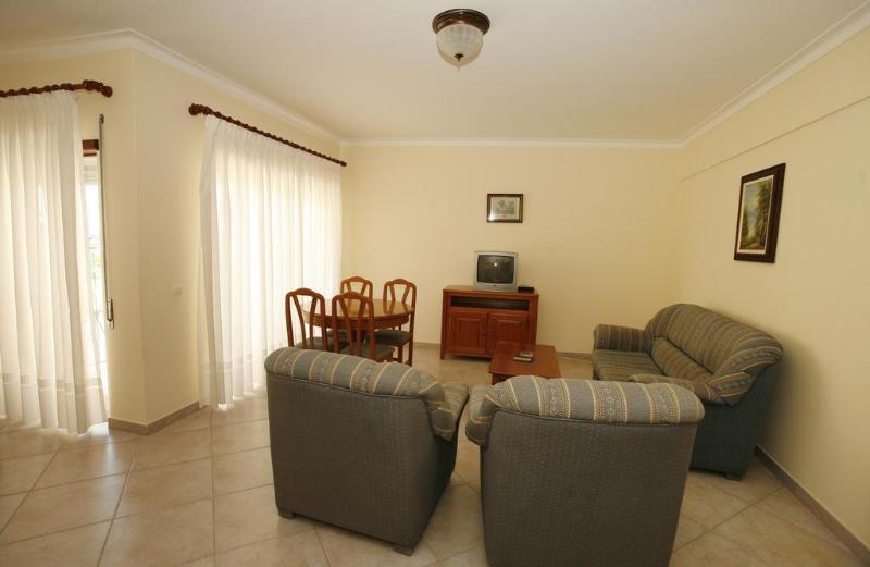 Apartamentos Coral Do Vau ปอร์ติเมา ภายนอก รูปภาพ