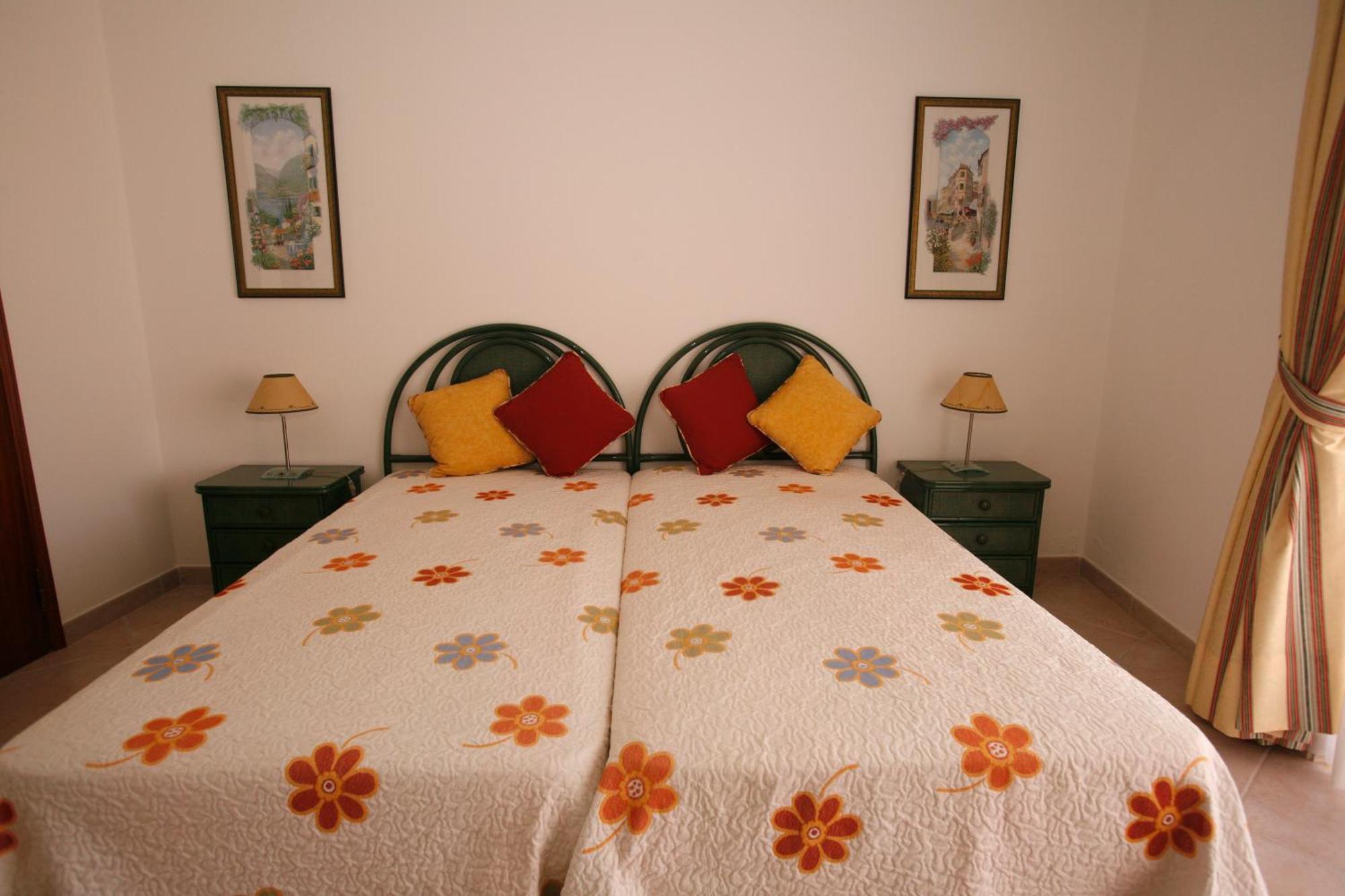 Apartamentos Coral Do Vau ปอร์ติเมา ภายนอก รูปภาพ